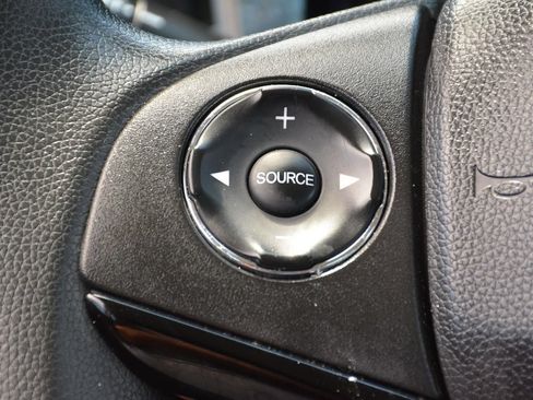 Used 2018 Honda HR-V LX image 25