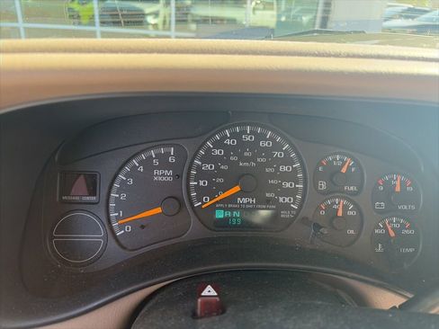 Used 2001 GMC Yukon XL SLT AWD/4WD image 11