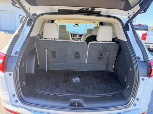 Used 2020 Buick Enclave Essence w/ Sound and Sites Package image 22