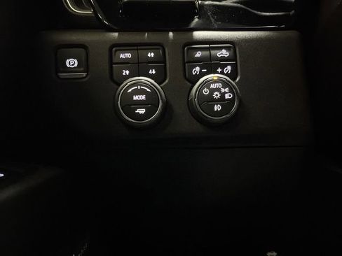 Used 2024 Chevrolet Silverado 3500 LTZ w/ LTZ Premium Package image 26