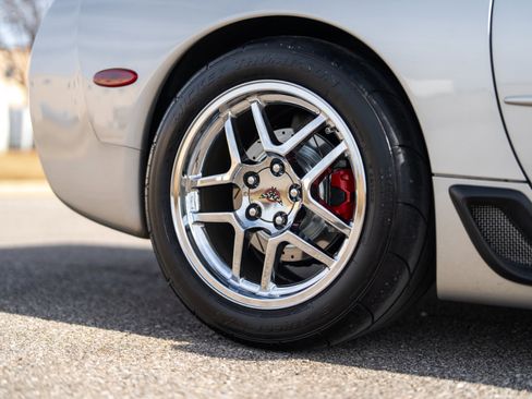 Used 2004 Chevrolet Corvette Z06 w/ Memory Package image 65