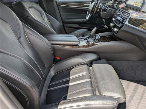 Used 2018 BMW 530e w/ Premium Package 2 RWD image 21