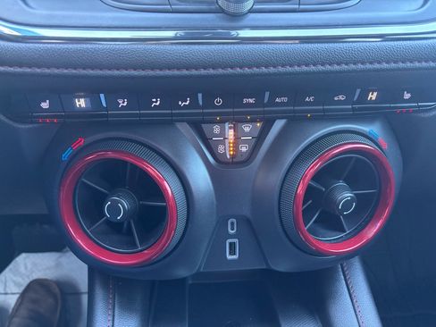 Used 2025 Chevrolet Blazer RS image 27