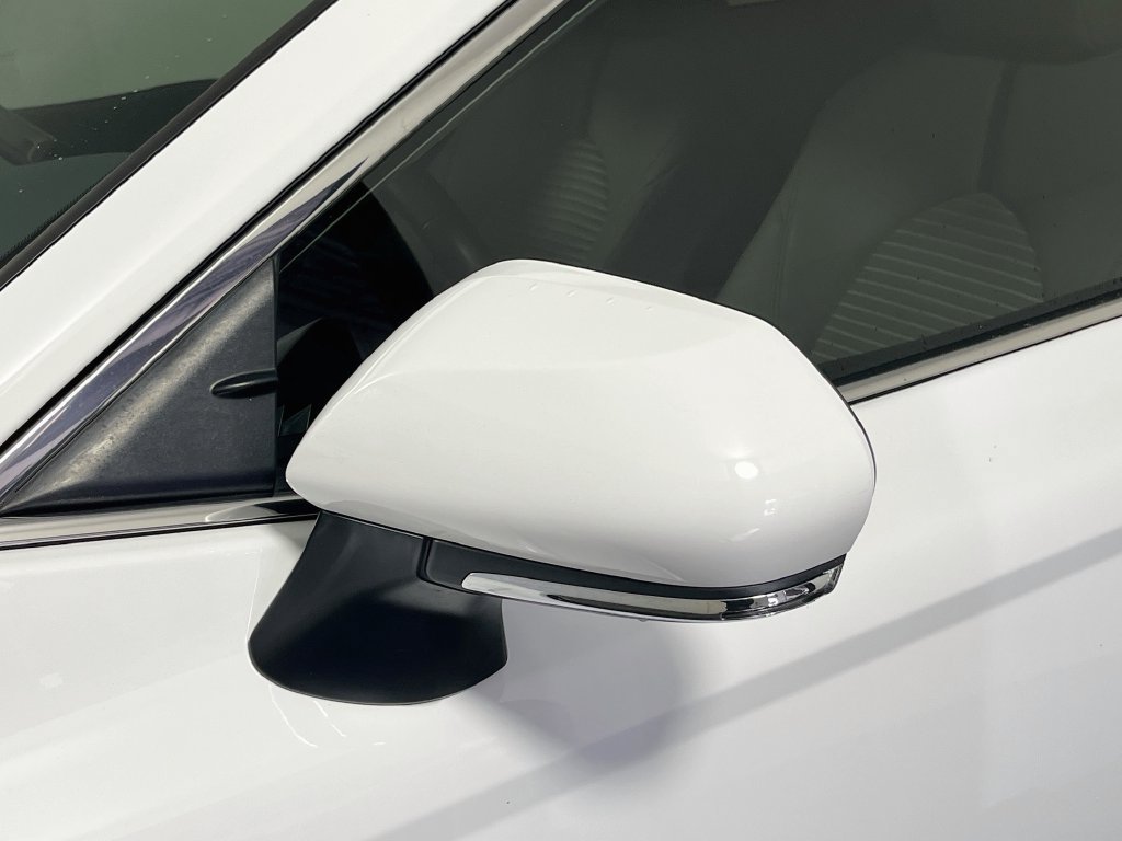 Used 2024 Toyota Camry SE FWD image 10