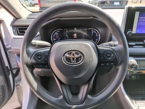 Certified 2025 Toyota RAV4 XLE image 20