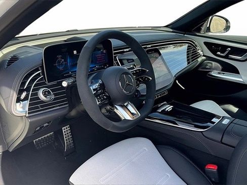 New 2026 Mercedes-Benz E 53 AMG e 4MATIC Sedan image 8