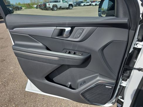 New 2026 Buick Enclave Sport Touring w/ LPO, Floor Liner Package AWD/4WD image 29