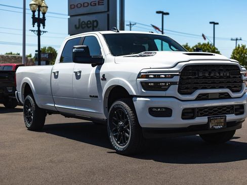 New 2025 RAM 2500 Limited image 6