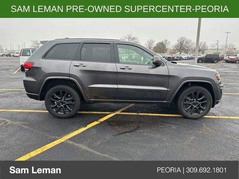 Used 2020 Jeep Grand Cherokee Altitude image 4