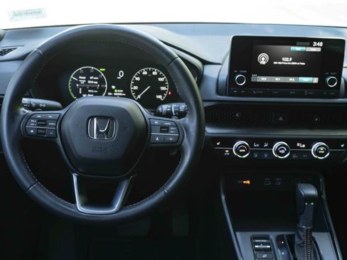 Used 2025 Honda CR-V Sport image 19