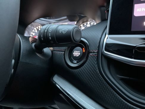 Used 2024 Jeep Compass Trailhawk w/ Trailhawk Convenience Group image 22