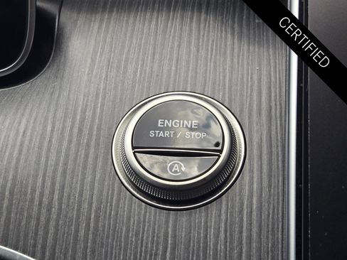 Certified 2025 Mercedes-Benz C 300 Sedan image 19