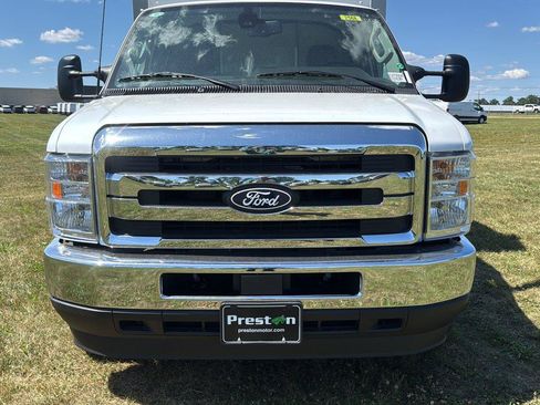 New 2027 Ford E-350 and Econoline 350 Super Duty w/ Power Equipment Group RWD image 25