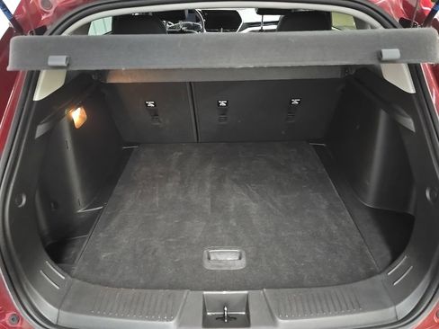 Used 2024 Chevrolet Trax LT w/ Sunroof Package image 12