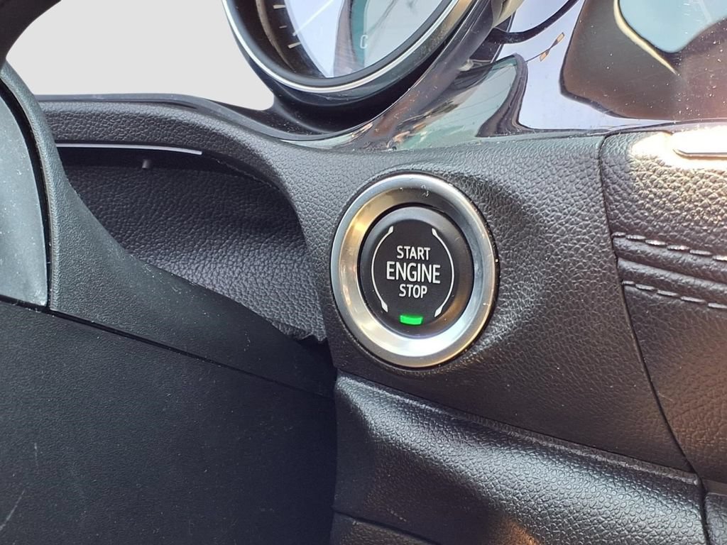 Used 2020 Buick Encore GX Select w/ Sport Touring Package FWD image 15