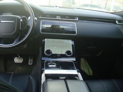 Used 2018 Land Rover Range Rover Velar R-Dynamic SE image 14