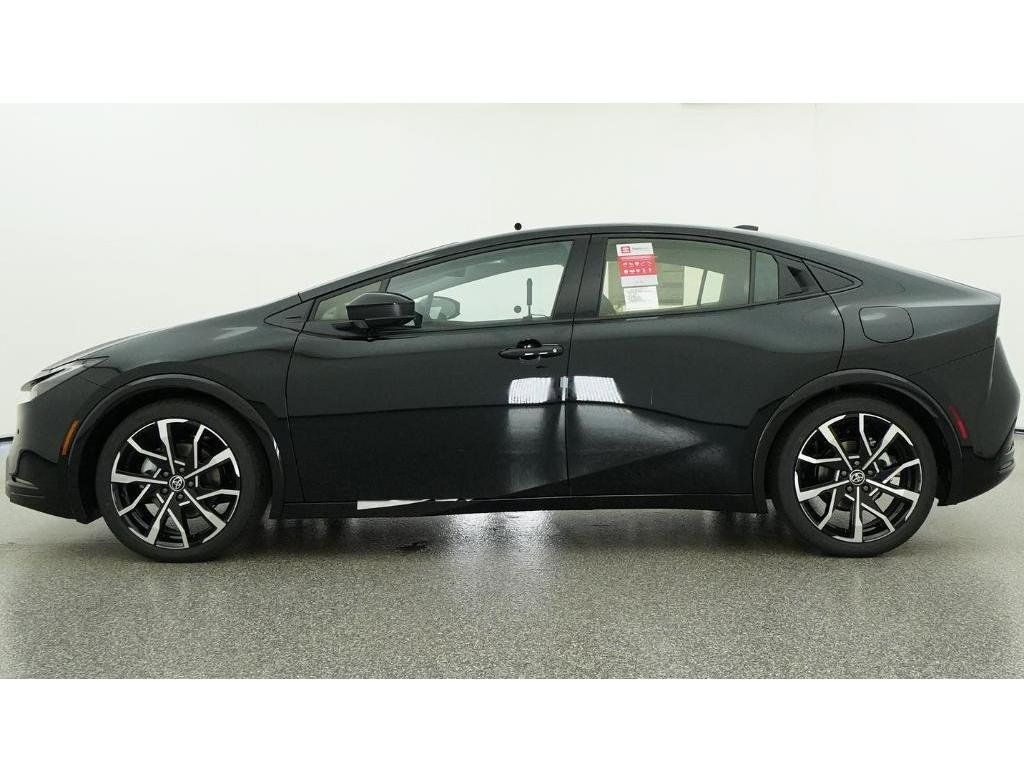 New 2026 Toyota Prius Plug-In Hybrid FWD image 19