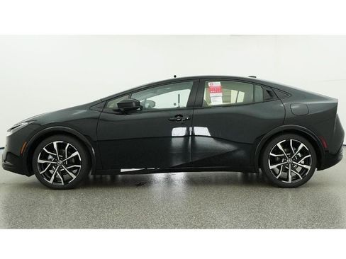 New 2026 Toyota Prius Plug-In Hybrid FWD image 19