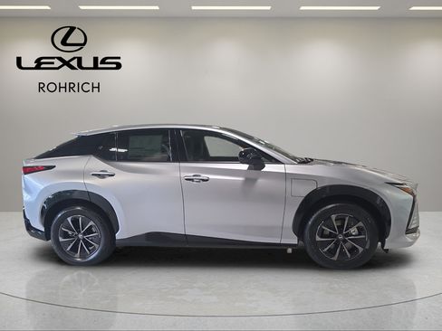New 2026 Lexus RZ 450e AWD image 5