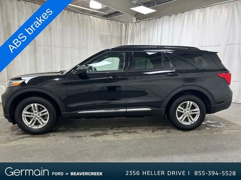 Used 2022 Ford Explorer XLT w/ Equipment Group 202A image 6