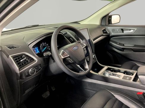 Used 2024 Ford Edge SEL w/ Convenience Package AWD/4WD image 17