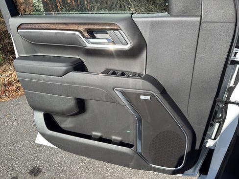 New 2026 GMC Sierra 1500 Elevation w/ Preferred Package image 9