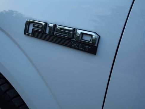 Used 2018 Ford F150 XLT w/ Equipment Group 301A Mid AWD/4WD image 9