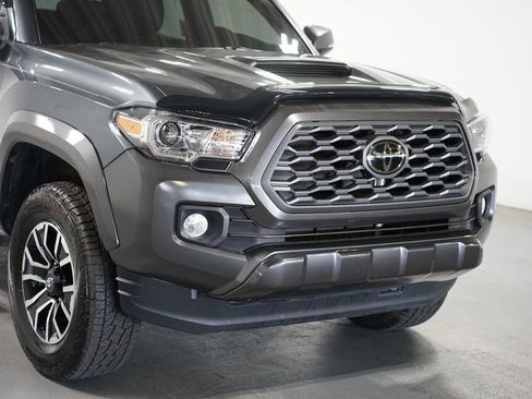 Certified 2023 Toyota Tacoma TRD Sport RWD image 4
