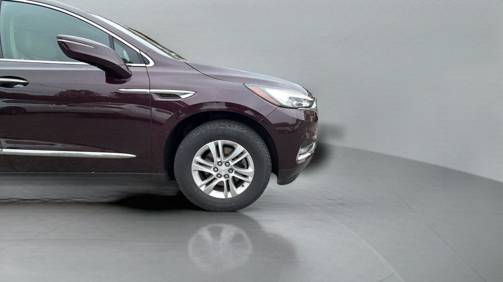 Used 2018 Buick Enclave Essence AWD/4WD image 33