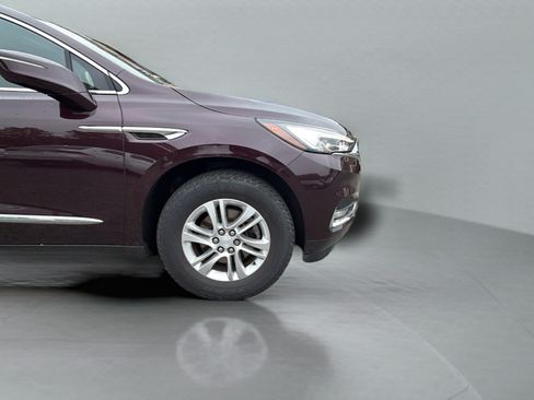 Used 2018 Buick Enclave Essence AWD/4WD image 33