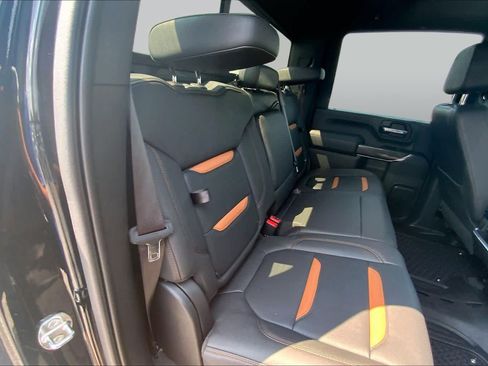Used 2023 GMC Sierra 2500 AT4 w/ AT4 Premium Plus Package AWD/4WD image 20