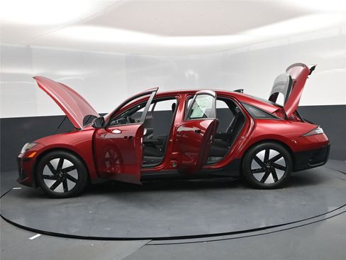 New 2025 Hyundai Ioniq 6 SE image 20