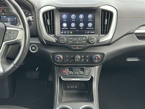 Used 2018 GMC Terrain SLT image 11