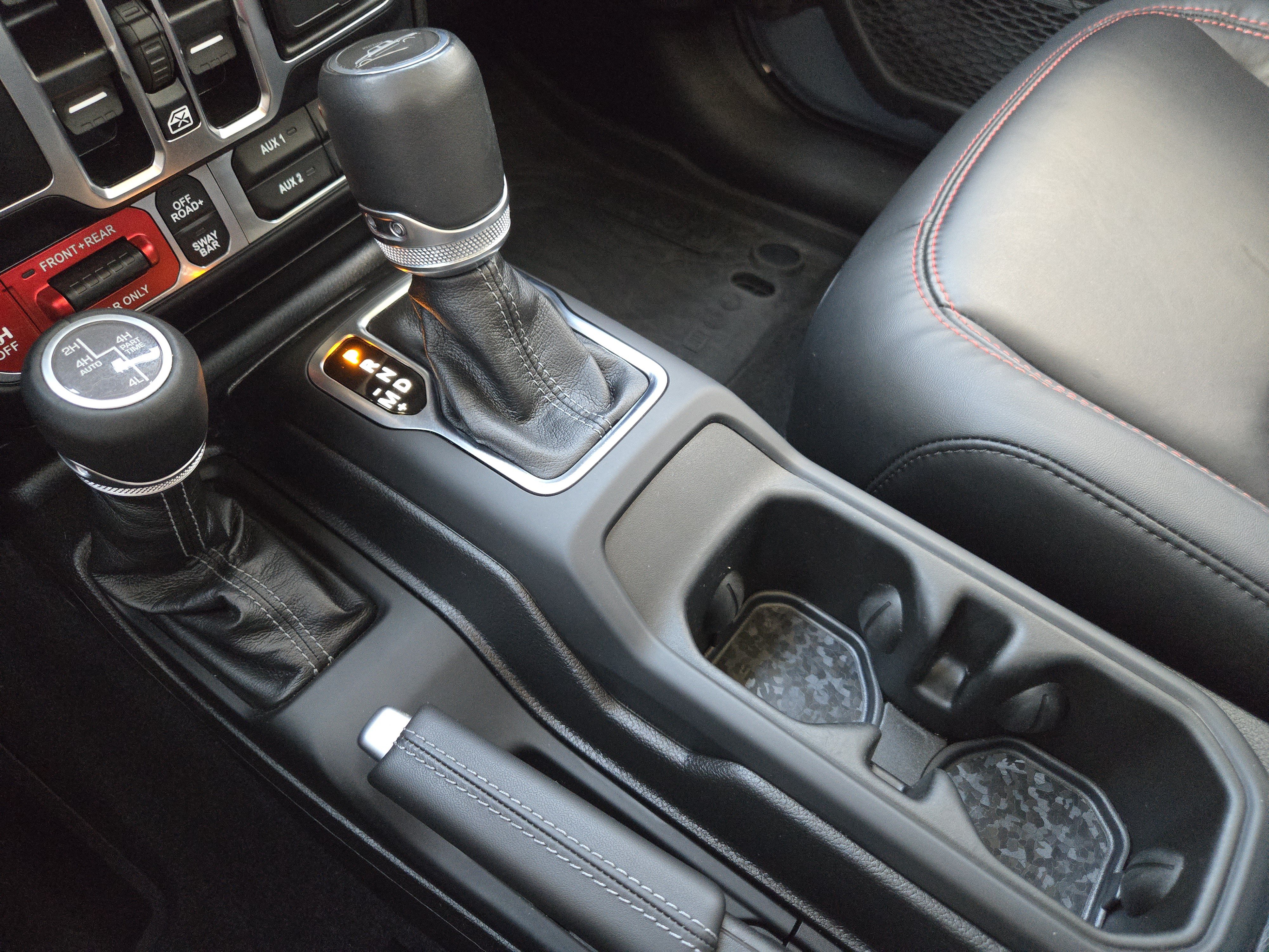 Used 2025 Jeep Gladiator Rubicon AWD/4WD image 22
