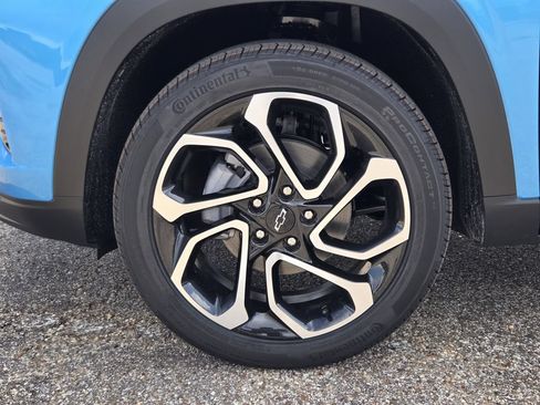 New 2026 Chevrolet Trax RS w/ Driver Confidence Package FWD image 13