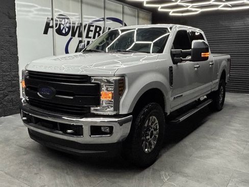 Used 2018 Ford F250 Lariat w/ Chrome Package AWD/4WD image 3