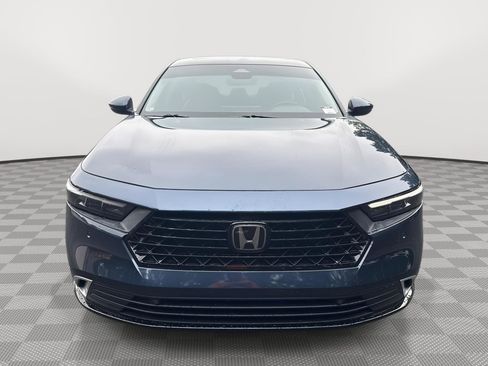 Used 2023 Honda Accord Touring image 3
