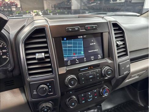 Used 2018 Ford F150 XLT w/ Equipment Group 302A Luxury AWD/4WD image 18