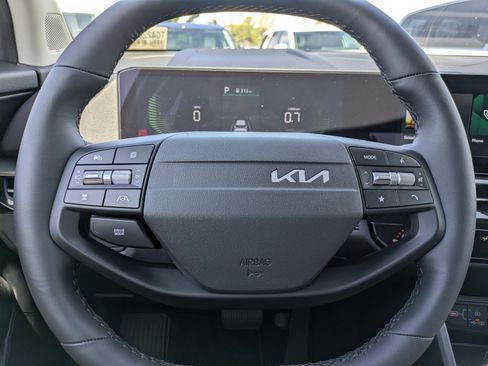 Certified 2026 Kia Sportage LX w/ LX Convenience Package FWD image 21