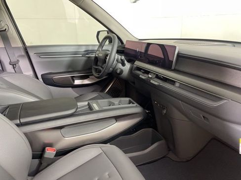 New 2026 Kia EV9 Wind image 14