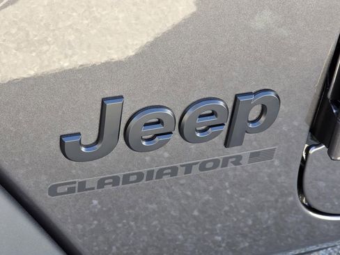 New 2026 Jeep Gladiator Sport image 30