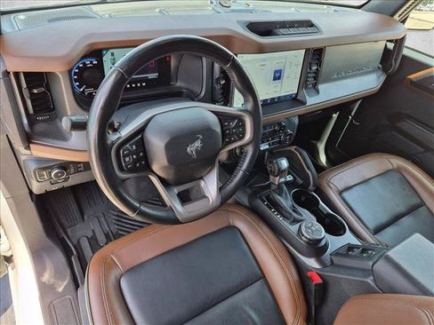 Used 2024 Ford Bronco Outer Banks AWD/4WD image 10