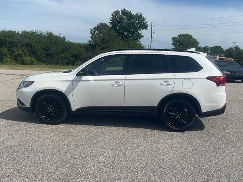 Used 2020 Mitsubishi Outlander LE FWD image 5