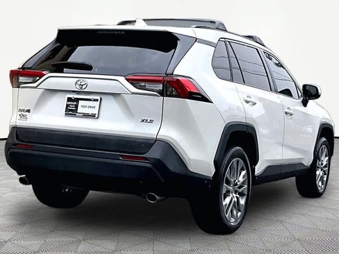 Certified 2022 Toyota RAV4 XLE Premium FWD image 13