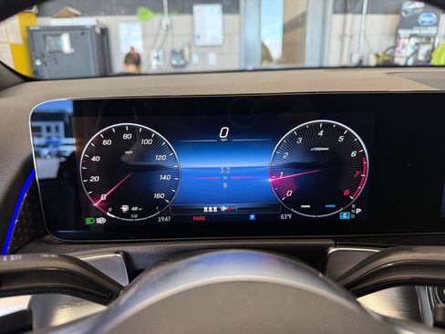 New 2026 Mercedes-Benz GLB 250 4MATIC image 11