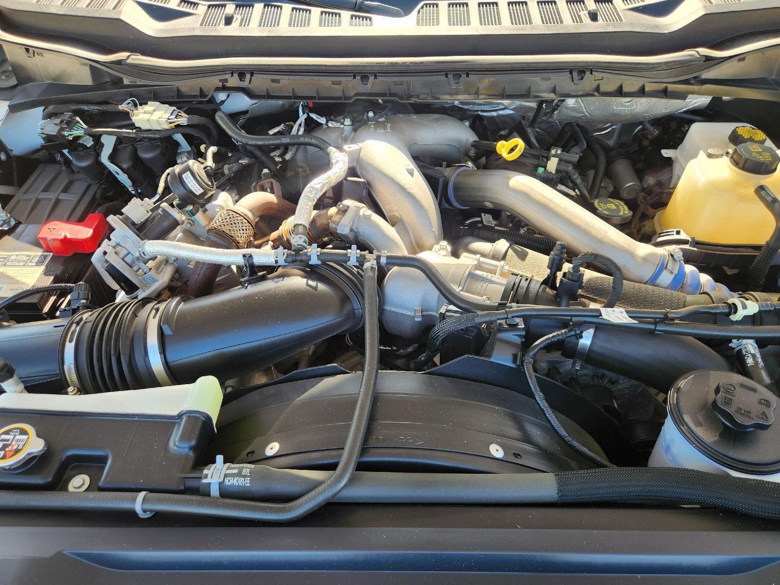 Used 2025 Ford F450 Lariat w/ Lariat Ultimate Package AWD/4WD image 33