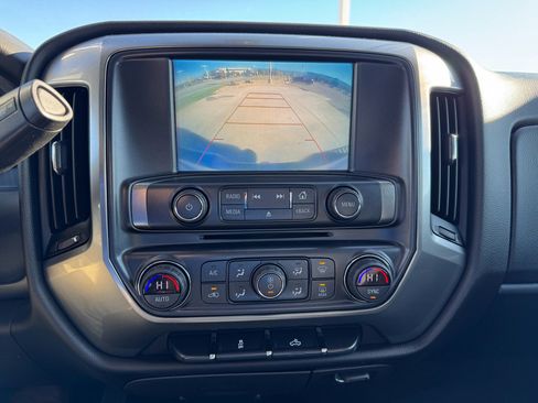 Used 2018 Chevrolet Silverado 1500 LT w/ All Star Edition image 21