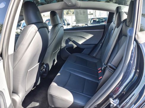 Used 2025 Tesla Model 3 Long Range image 16