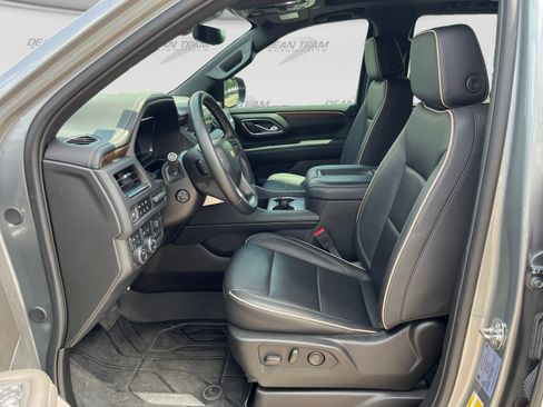 Used 2024 Chevrolet Tahoe Premier AWD/4WD image 9