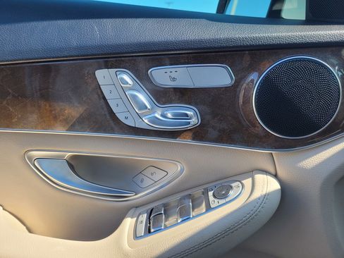 Used 2018 Mercedes-Benz C 300 Sedan image 24